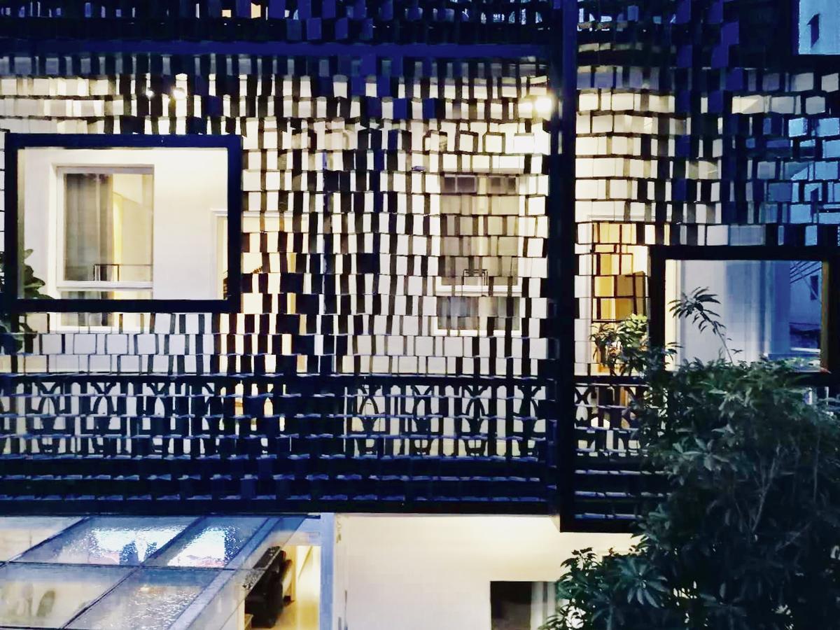 Huizhou Xilin West Boutique *